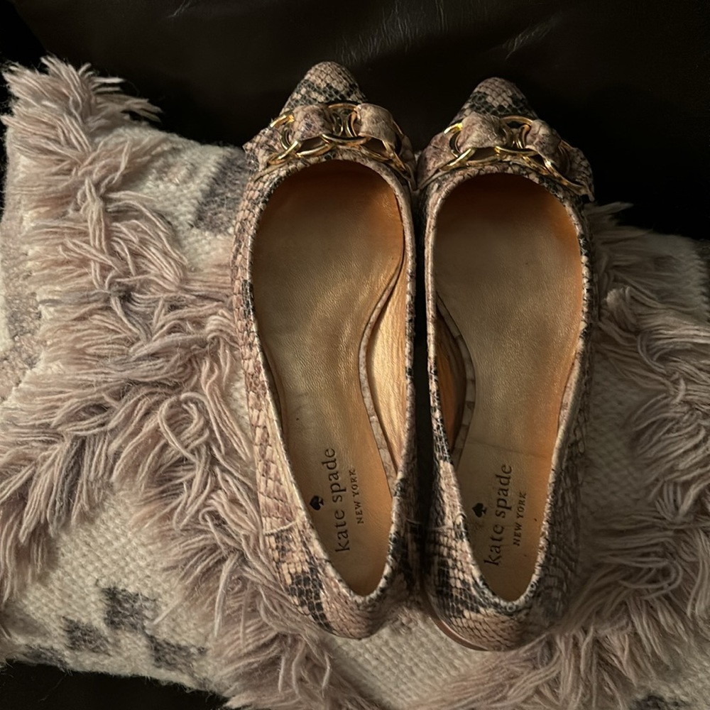 Shoes /flat - Picture 4 of 5